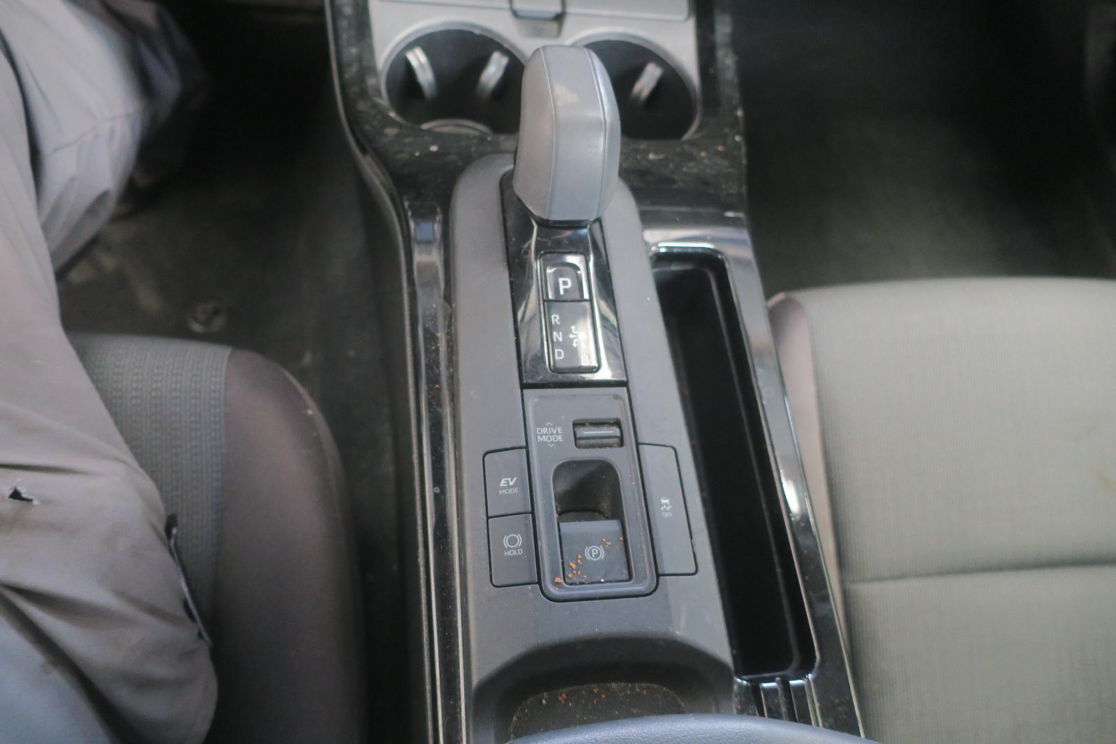 2024 Toyota Prius -- Photo 13