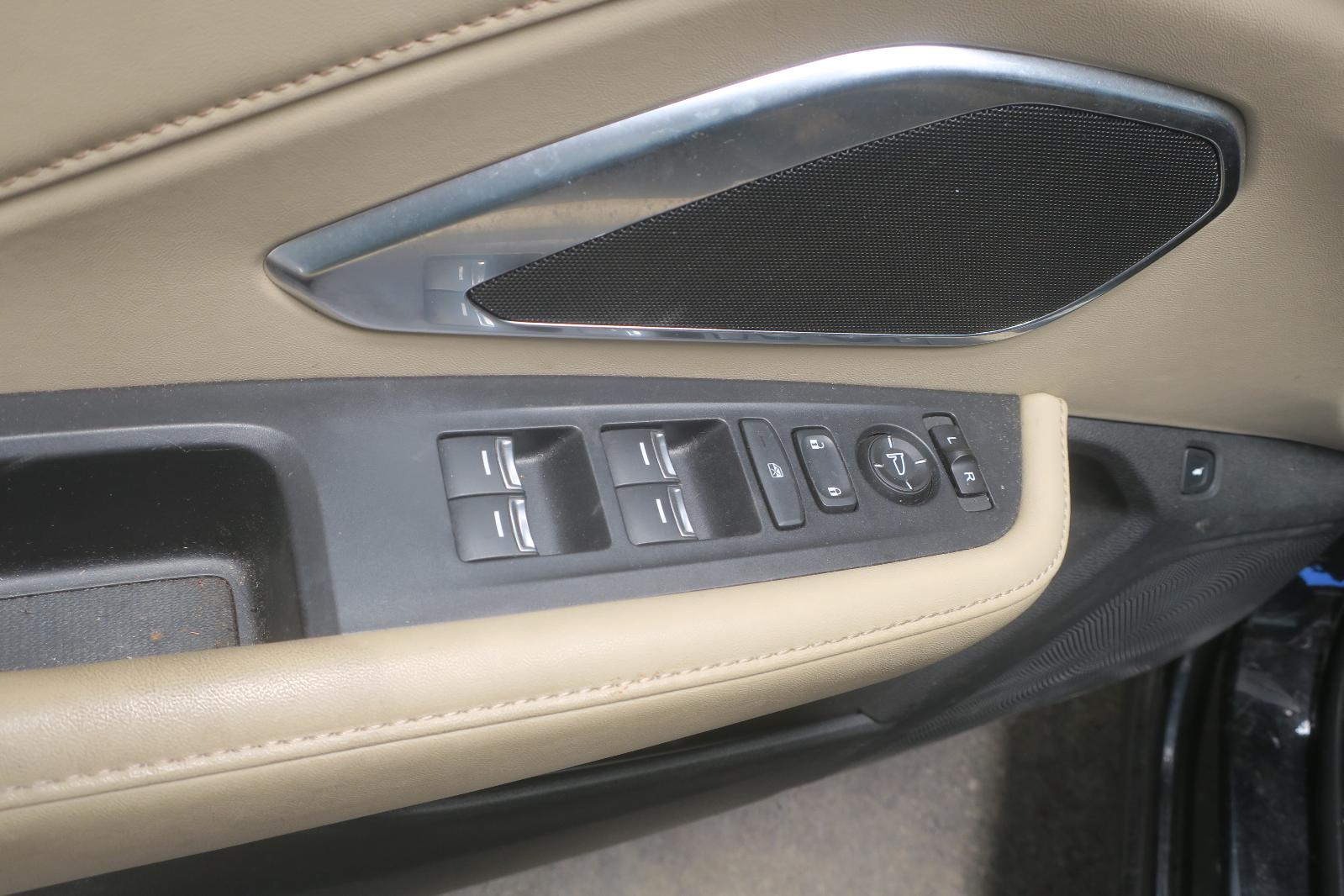 2019 Acura RDX -- Photo 9