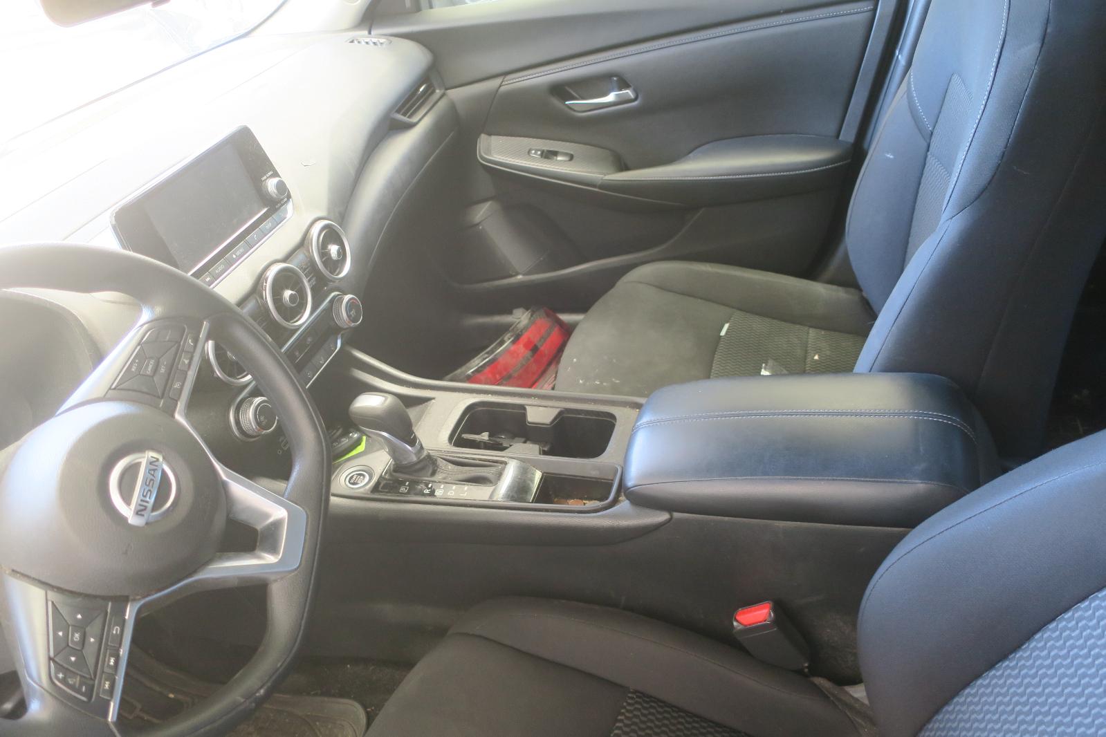 2023 Nissan Sentra -- Photo 7