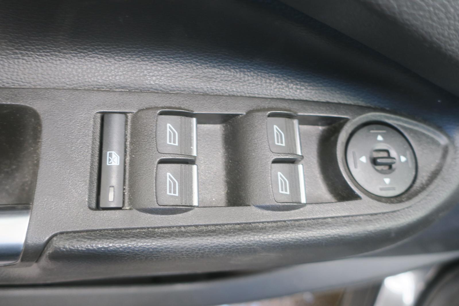 2018 Ford Escape -- Photo 13