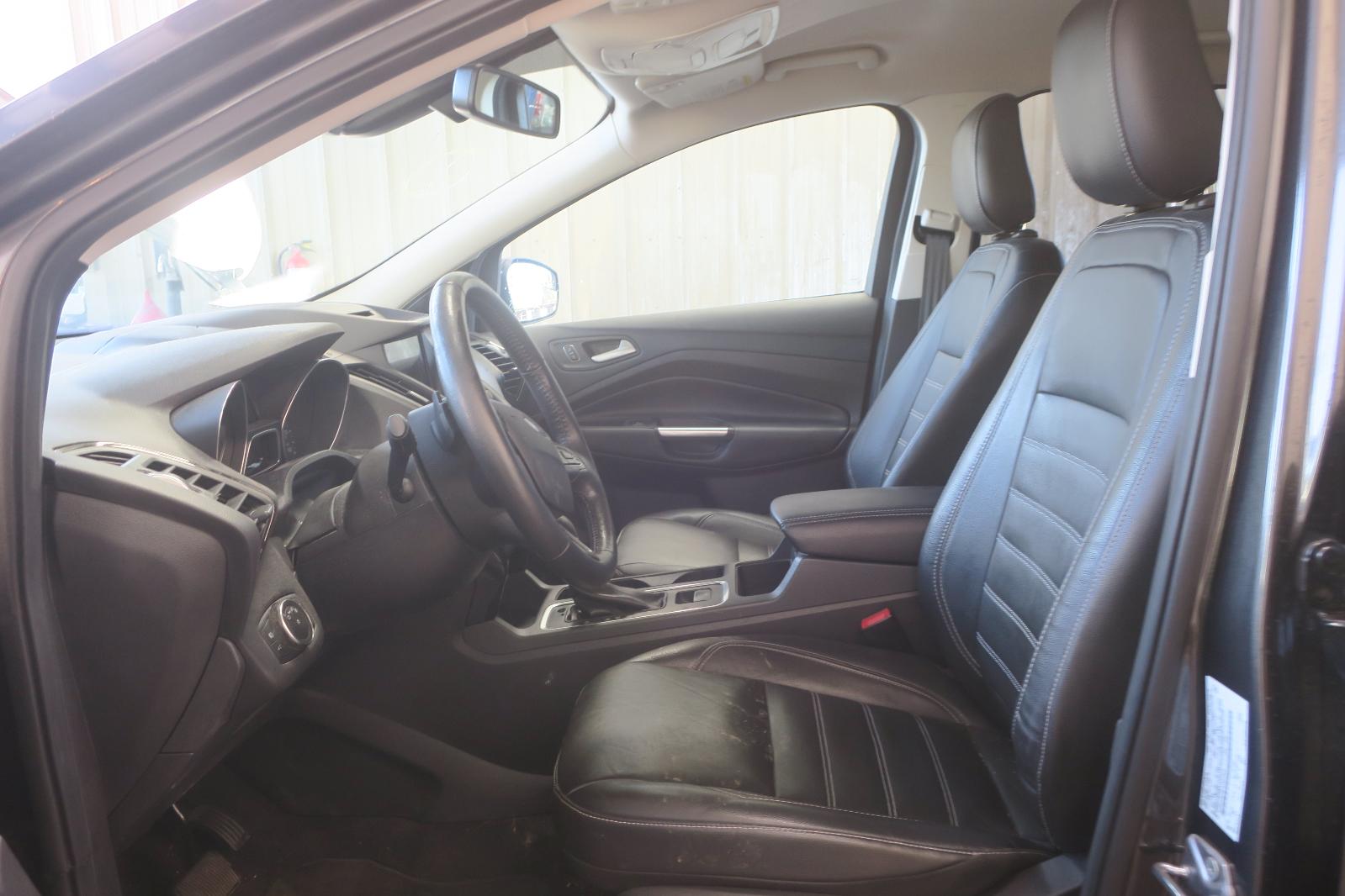2018 Ford Escape -- Photo 6