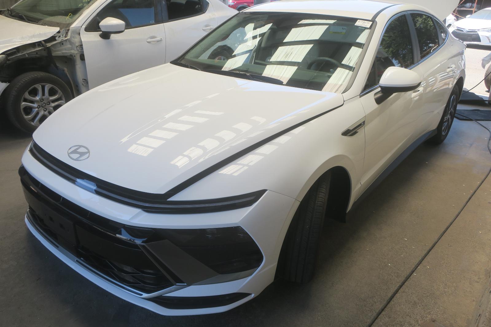 2026 Hyundai Sonata -- Photo 1
