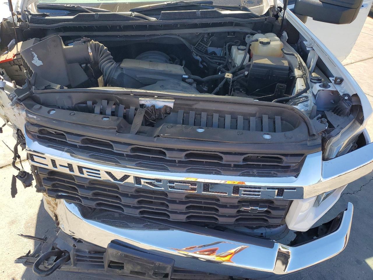 2022 Chevrolet Silverado 3500 Pickup -- Photo 11