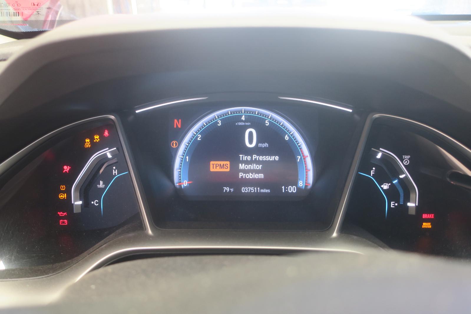 2016 Honda Civic -- Photo 9