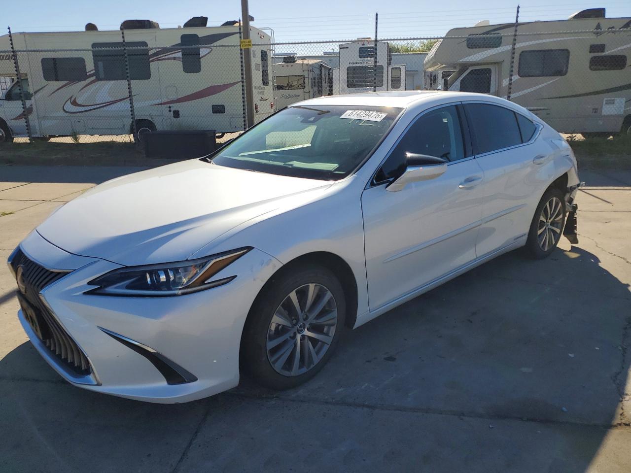 2021 Lexus ES 300h -- Photo 1