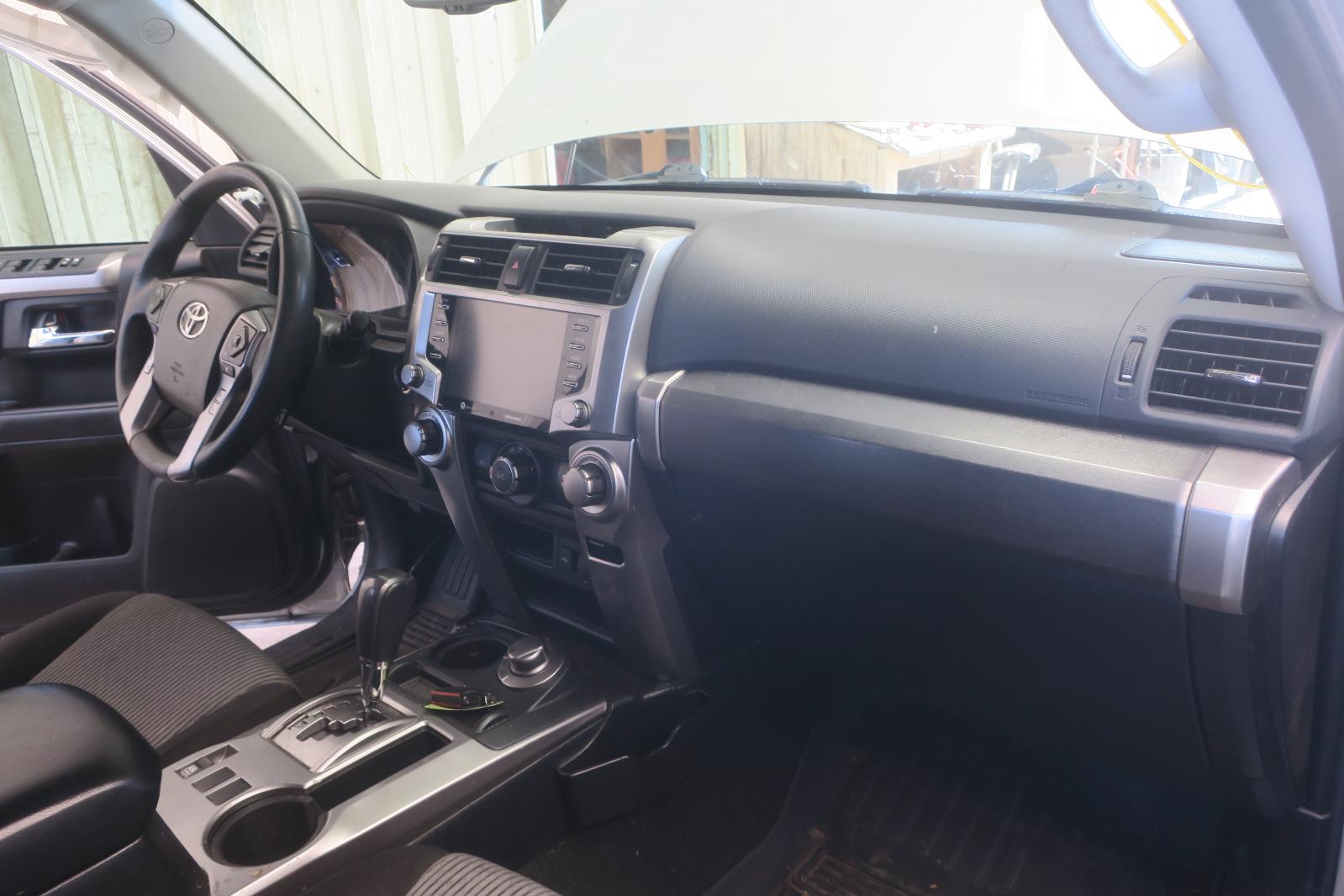2021 Toyota 4Runner -- Photo 14