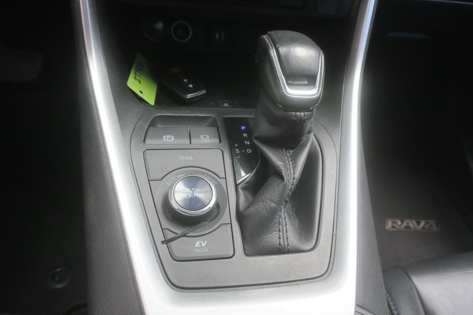 2019 Toyota Rav4 -- Photo 11